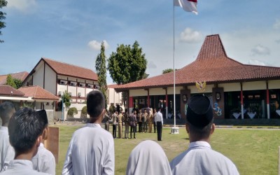 Puluhan IPNU dan IPPNU SMK Ma’arif 9 Kebumen